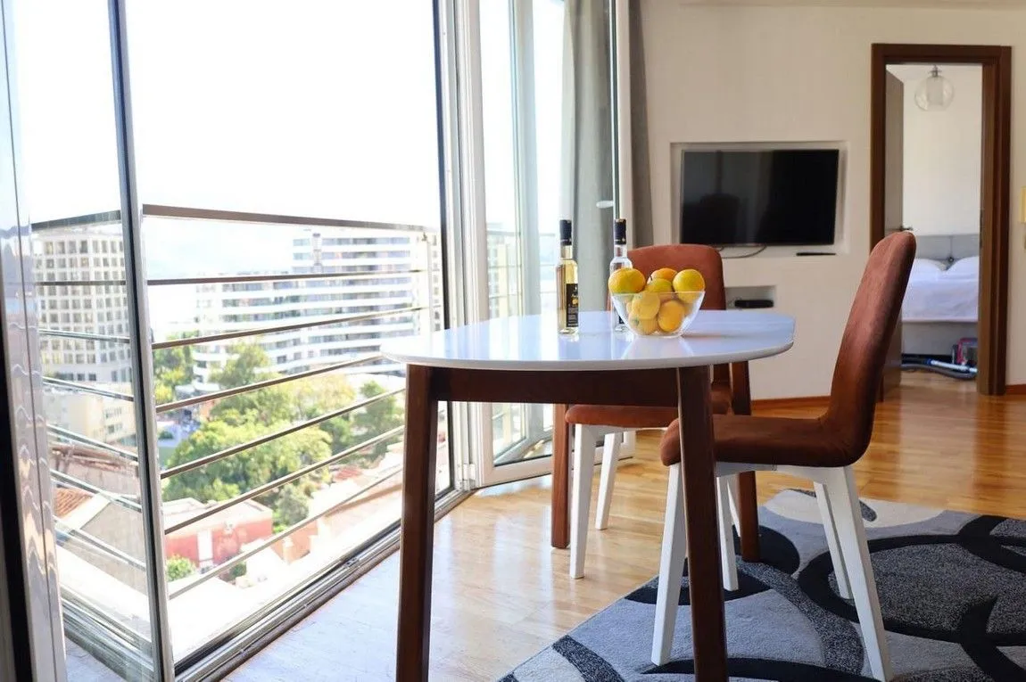 Prodaja, dvosoban stan, 49m², Centar, Budva