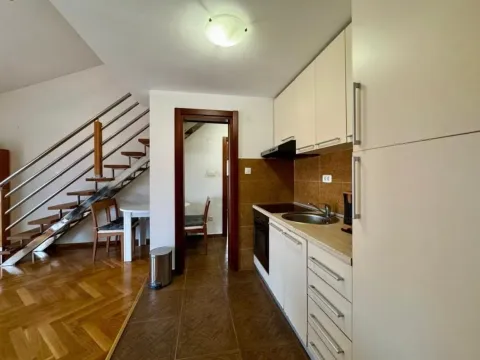 Izdavanje, jednosoban stan, 45m², Budva okolina, Budva - image 4