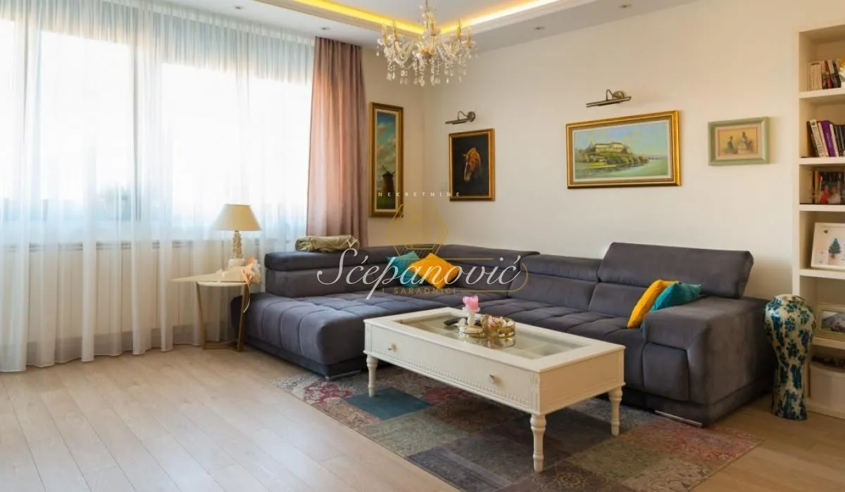 Prodaja, četvorosoban stan, 106m², Grbavica, Novi Sad Sve Podlokacije