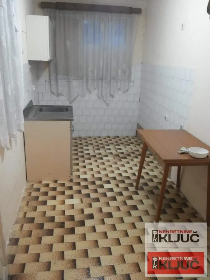 Sale, house, 74m², Beočin, Srbija