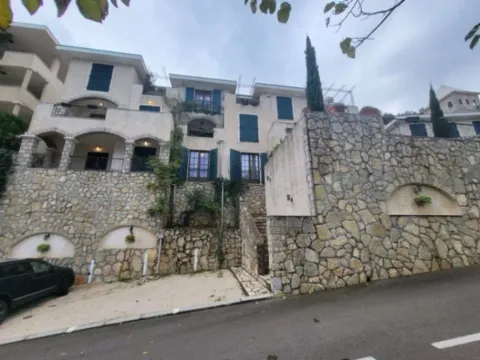 Prodaja, trosoban stan, 126m², Kostanjica, Kotor - image 8