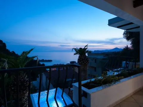 Rent, house, 250m², Sveti Stefan, Budva - image 2