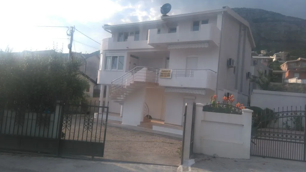 Sale, house, 346m², Šušanj, Bar