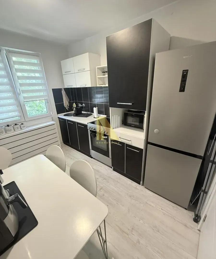 Prodaja, dvosoban stan, 55m², Sajmište, Novi Sad
