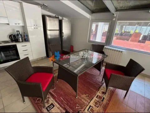 Izdavanje, stan, 170m², Savski Venac, Beograd - image 17