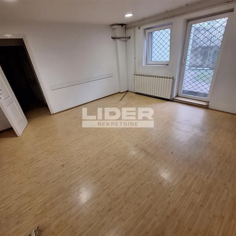 Rent, apartment, 43m², Stari Grad, Beograd