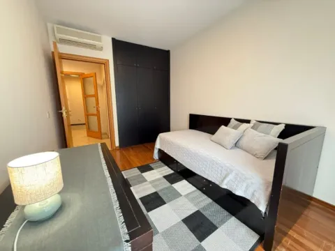 Rent, four bedroom apartment, 200m², Gorica C, Podgorica - image 4