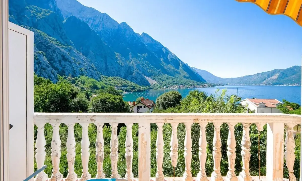 Sale, two bedroom apartment, 53m², Orahovac, Kotor