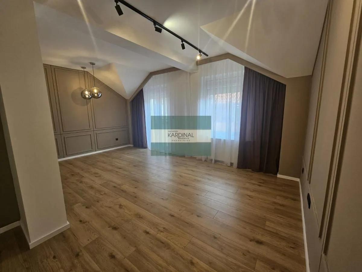 Prodaja, trosoban stan, 58m², Centar, Novi Sad