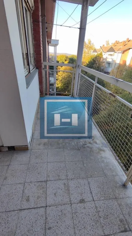 Prodaja, dvosoban stan, 75m², Strelište, Jagodina