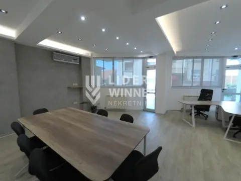 Izdavanje, poslovni prostor, 160m², Autokomanda, Voždovac Sve Podlokacije - image 1