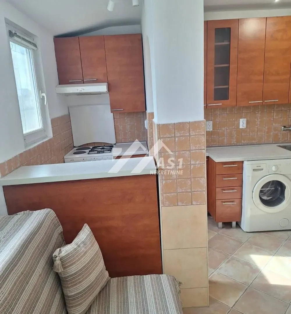 Izdavanje, jednosoban stan, 39m², Novi Sad Sve Podlokacije, Novi Sad
