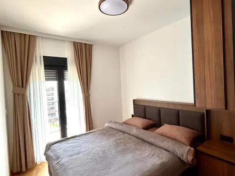 Izdavanje, jednosoban stan, 47m², New City, Podgorica - image 8