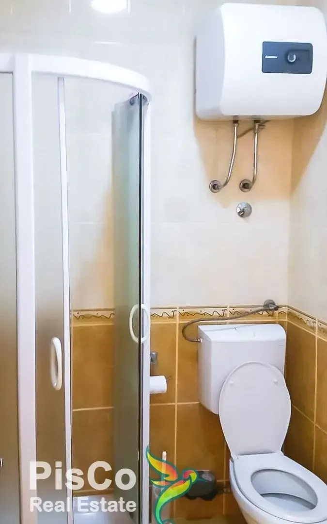 Izdavanje, poslovni prostor, 42m², Centar, Podgorica