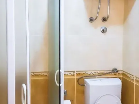 Izdavanje, poslovni prostor, 42m², Centar, Podgorica - image 5