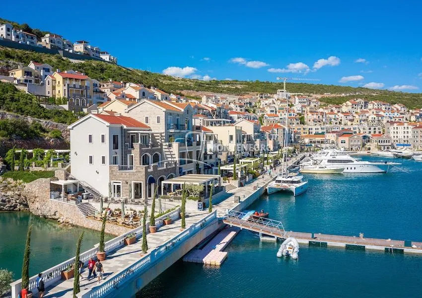 Prodaja, dvosoban stan, 90m², Luštica Bay, Tivat