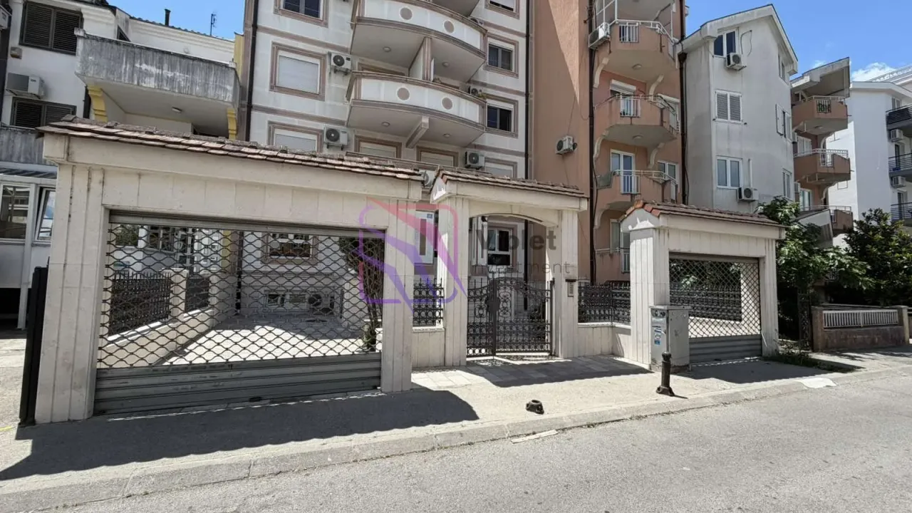 Rent, office space, 150m², Ljubović, Podgorica