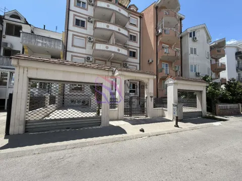 Poslovni prostor in Ljubović