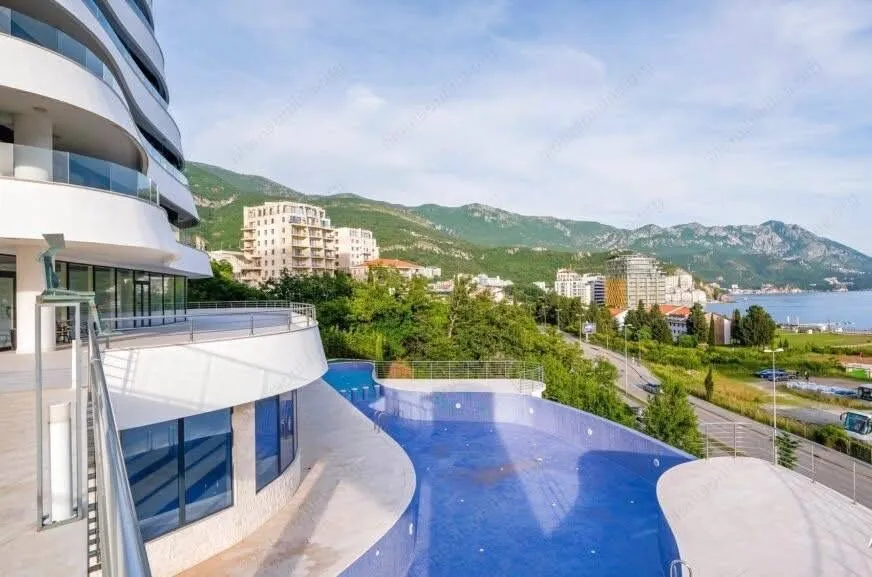 Sale, one bedroom apartment, 73m², Bečići, Budva