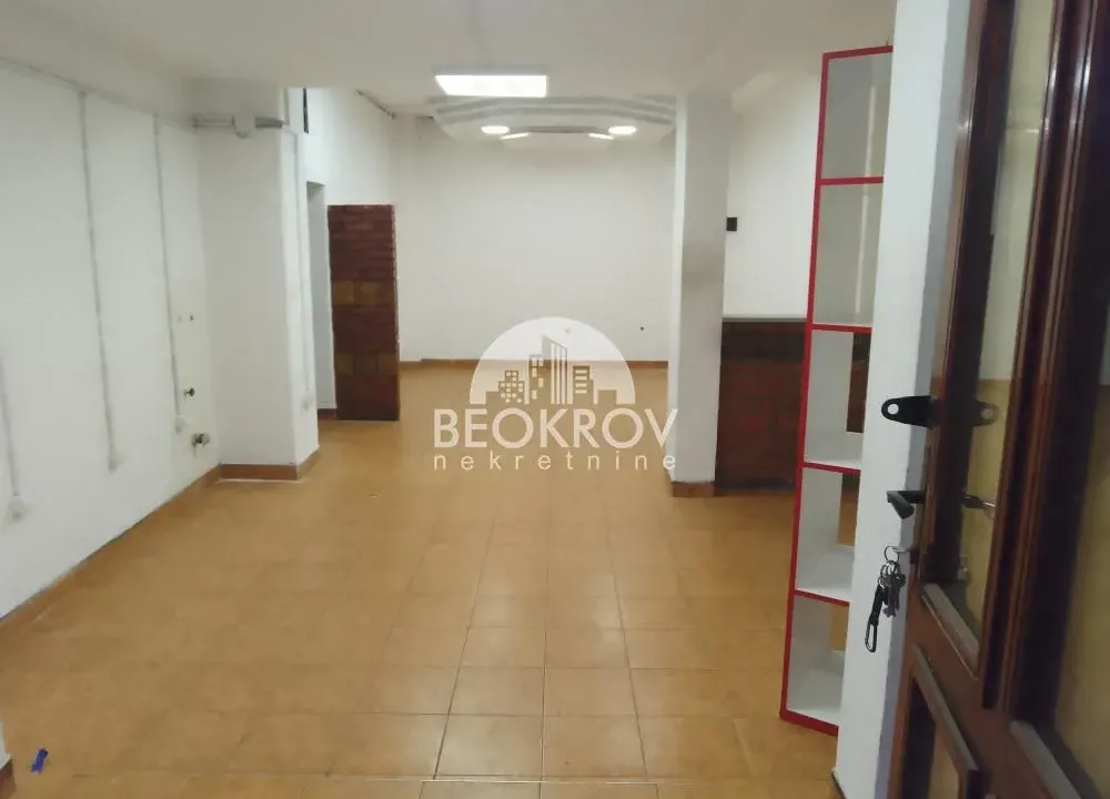 Izdavanje, poslovni prostor, 1240m², Zemun Centar, Zemun Sve Podlokacije