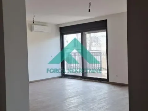 Sale, four bedroom apartment, 111m², Lekino Brdo, Voždovac Sve Podlokacije - image 4