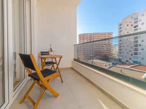 Izdavanje, jednosoban stan, 48m², Centar, Bar - image 5