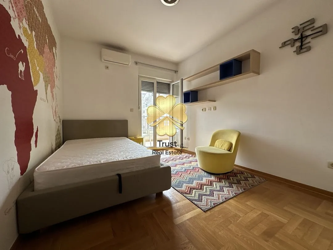 Rent, three bedroom apartment, 100m², Blok 6, Podgorica