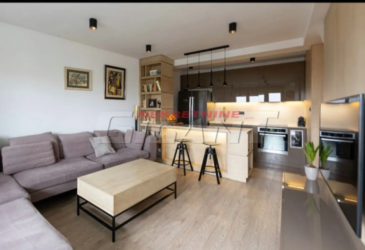 Prodaja, stan, 126m², Autokomanda, Voždovac Sve Podlokacije