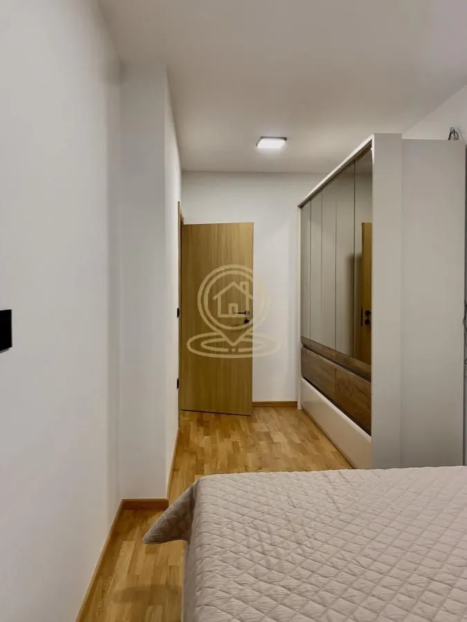 Izdavanje, dvosoban stan, 80m², Medijana, Niš