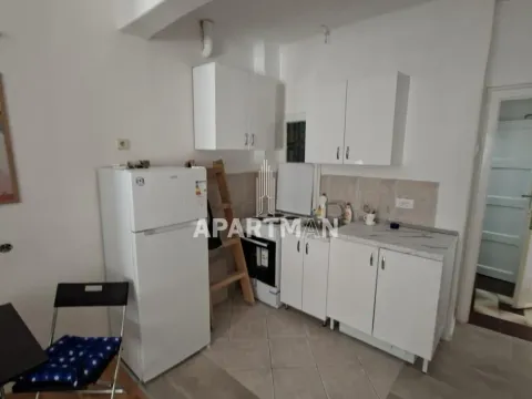 Izdavanje, stan, 27m², Cvetni Trg, Vračar Sve Podlokacije - image 6