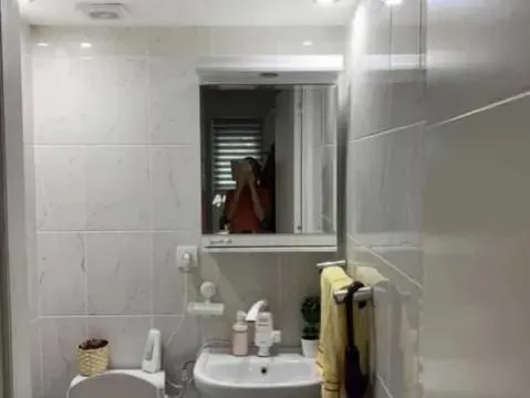 Izdavanje, četvorosoban stan, 100m², Vračar Sve Podlokacije, Beograd - image 12