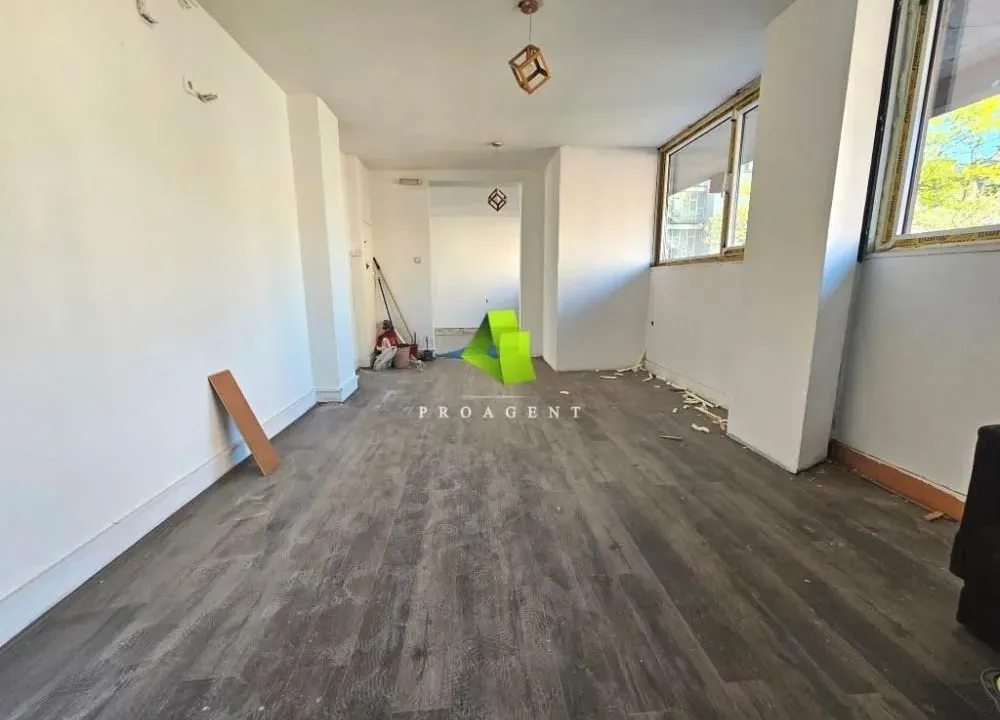 Izdavanje, poslovni prostor, 156m², Medijana, Niš