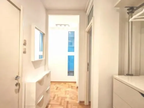 Izdavanje, jednosoban stan, 35m², Stari Grad, Beograd - image 15