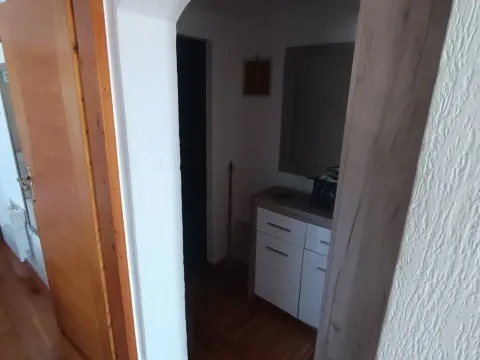 Rent, one bedroom apartment, 38m², Budva okolina, Budva - image 8