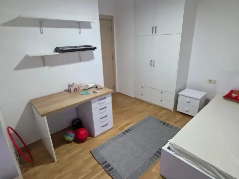 Rent, one bedroom apartment, 72m², Blok 9, Podgorica - image 9