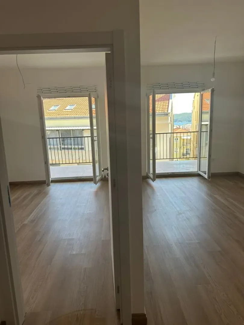 Sale, one bedroom apartment, 49m², Lazi, Budva