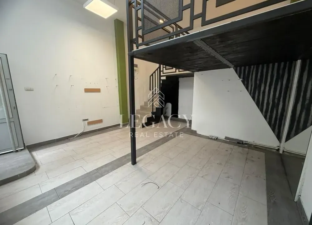 Rent, office space, 42m², Đeram Pijaca, Beograd