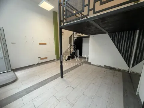 Poslovni prostor in Đeram Pijaca