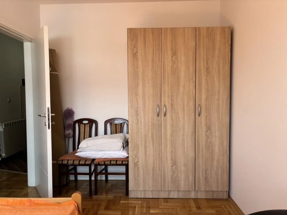 Izdavanje, jednosoban stan, 42m², Altina, Beograd