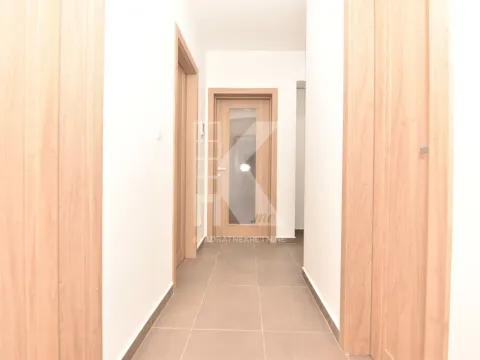 Rent, two bedroom apartment, 72m², Master Kvart, Podgorica - image 10