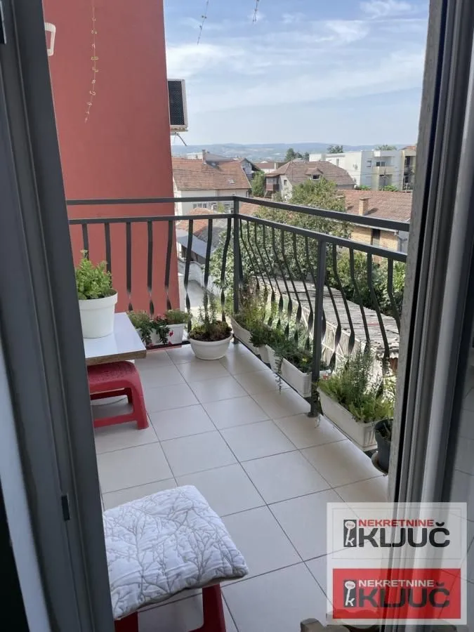Izdavanje, jednosoban stan, 39m², Bulevar patrijarha Pavla, Novi Sad Sve Podlokacije