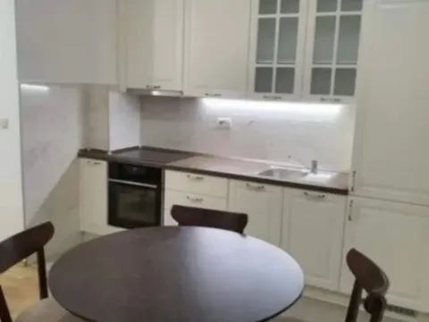 Izdavanje, jednosoban stan, 45m², Blok 6, Podgorica - image 3