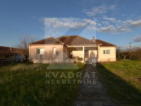 Izdavanje, kuća, 200m2, Gornja Gorica, Podgorica Izdavanje, kuća, 200m2, Gornja Gorica, Podgorica