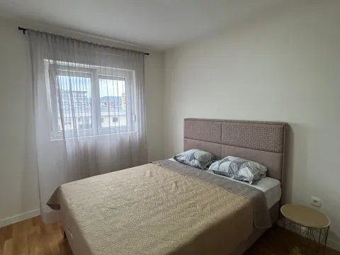 Rent, one bedroom apartment, 45m², Pobrežje, Podgorica - image 7