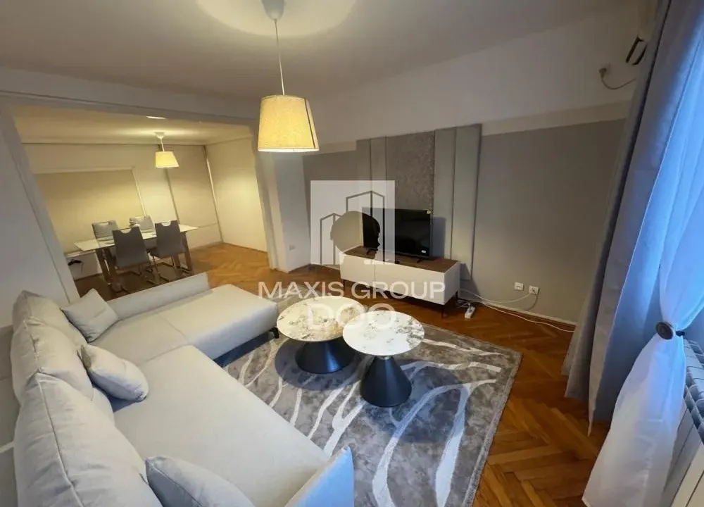 Izdavanje, trosoban stan, 64m², Stari Grad, Beograd