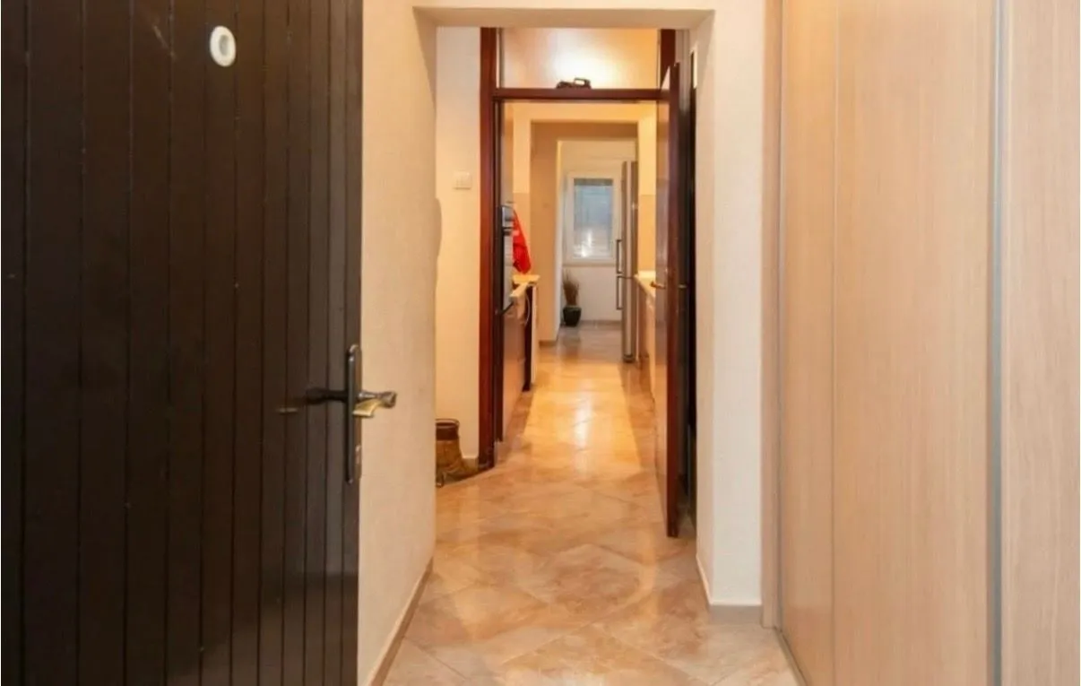 Rent, two bedroom apartment, 60m², Seljanovo, Tivat
