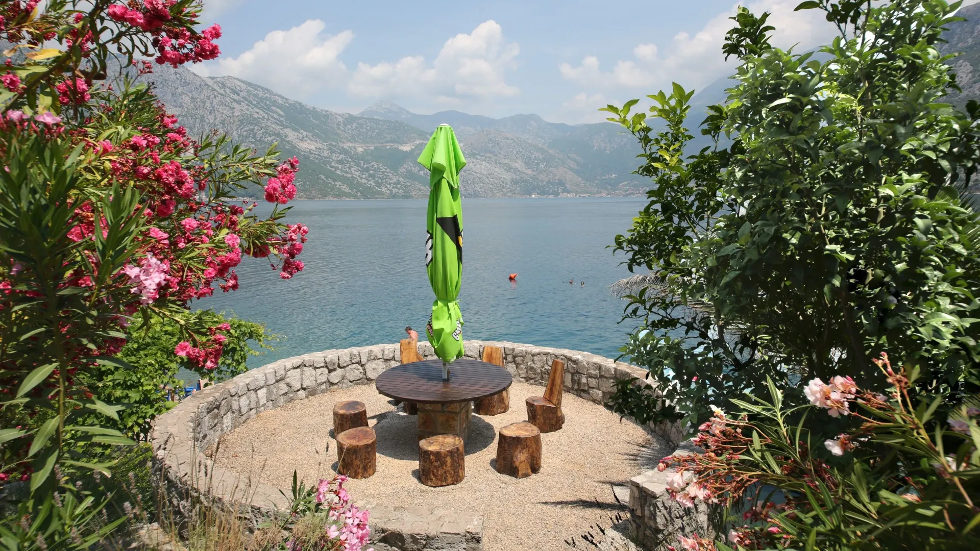 Sale, house, 235m², Kostanjica, Kotor