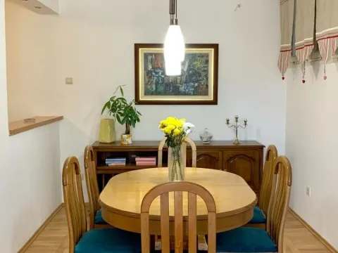 Rent, three bedroom apartment, 110m², Podgorica, Crna Gora - image 13