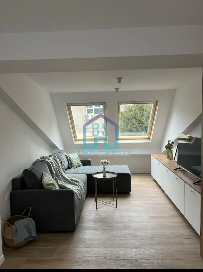 Prodaja, jednosoban stan, 32m², Centar, Novi Sad
