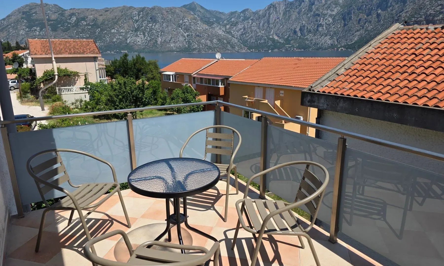 Prodaja, trosoban stan, 115m², Prčanj, Kotor